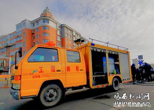 市供水有限公司第一时间采取紧急措施排水作业,及时抢修漏点,避免了